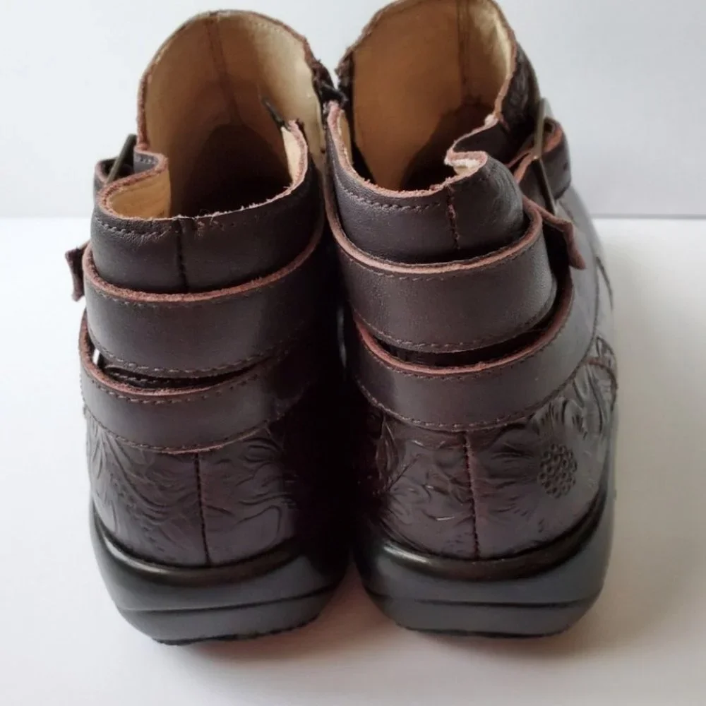New Alegria Dylan Molasses Tooled Boots